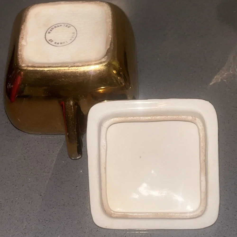 Vintage Brilliant Porcelain 22 Karat Gold Sugar Bowl and Creamer Pitcher Set - Picture 6 of 11